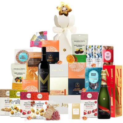 Red Wine Hamper with Sparkling and Chocolate & Savoury Treats - Extra Large