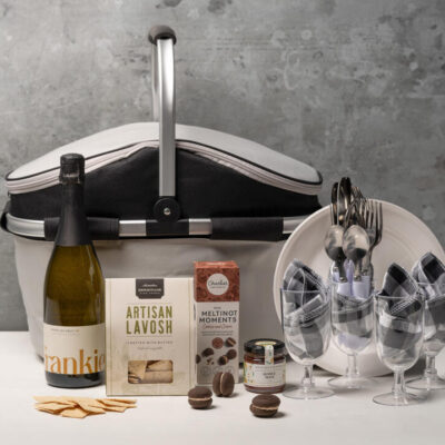 Parkside Sparkling and Nibbles Picnic Hamper
